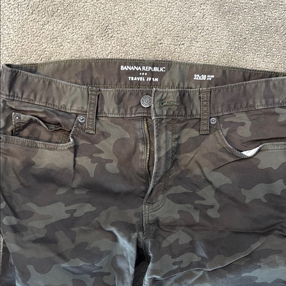 Banana Republic Men's Camouflage Jeans